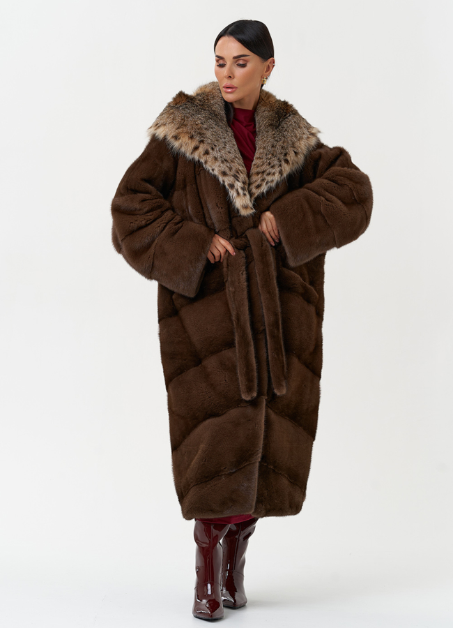 Женская шуба из меха норки с капюшоном из меха рыси модель № 31159 в кредит