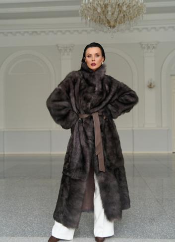 Женская двухсторонняя дубленка с поясом