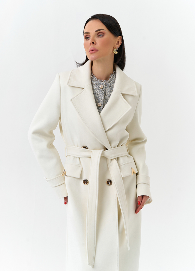 Женское пальто белого цвета модель № 32643 универмаг малина
