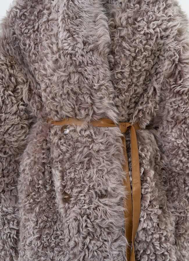 Женская двухсторонняя дубленка с воротником  модель № 31619 универмаг малина