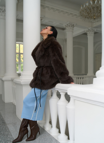 Женская шуба из эко меха с английским воротником