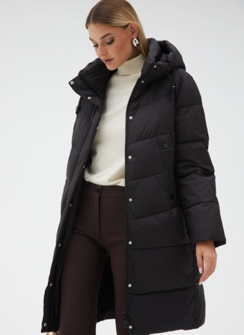 Женский пуховик с капюшоном
