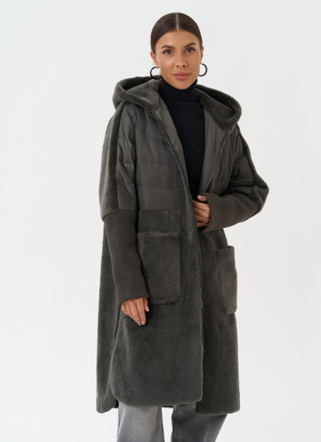 Женское утепленное пальто с капюшоном