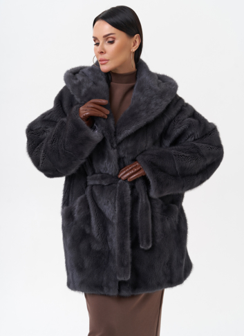 Короткая норковая шуба с капюшоном