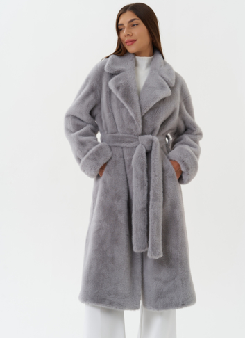 Пальто из эко меха с английским воротником