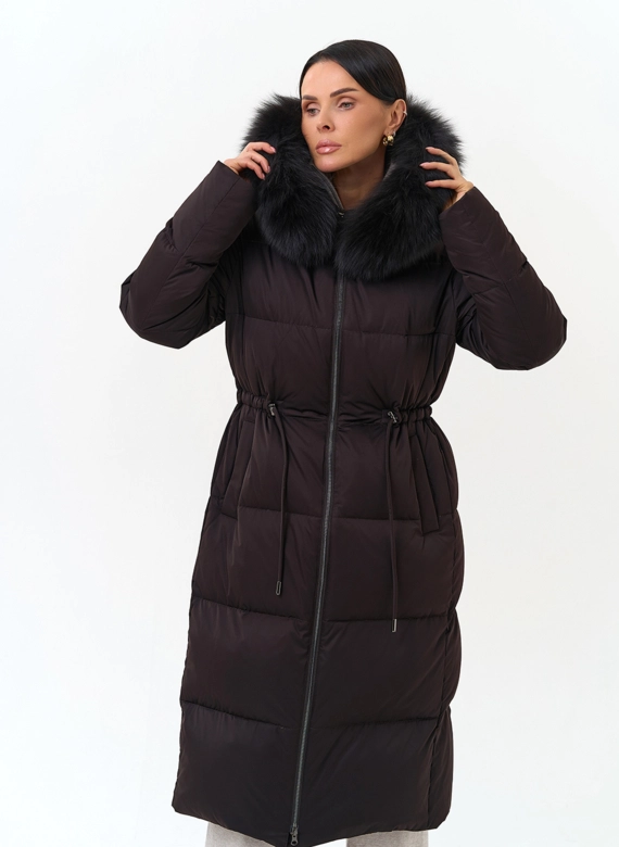Женский пуховик с мехом песца на капюшоне фото