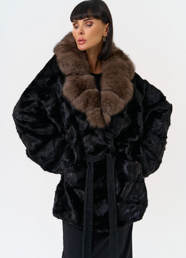 Женская шуба из меха норки  воротником из меха песца модель № 32122 меха малина