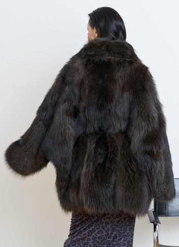 Шуба из меха канадского енота