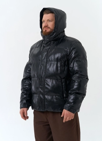 Мужской пуховик из эко кожи с капюшоном фото