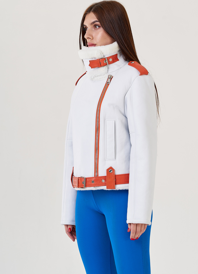 Женская дубленка белого цвета модель № 23355 универмаг малина