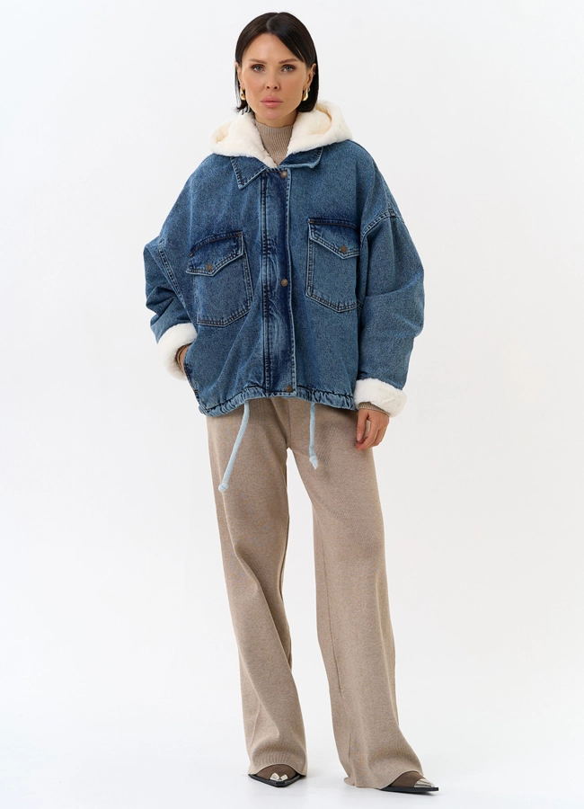 Женская утепленная джинсовая куртка с отделкой из эко меха модель № 31912 в кредит